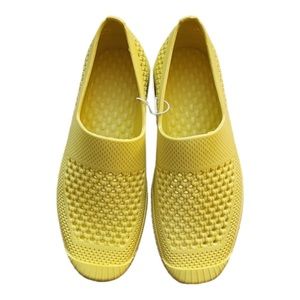 NWT Layer 8 Katie Rubber comfy Shoes Lemon Sizes 11